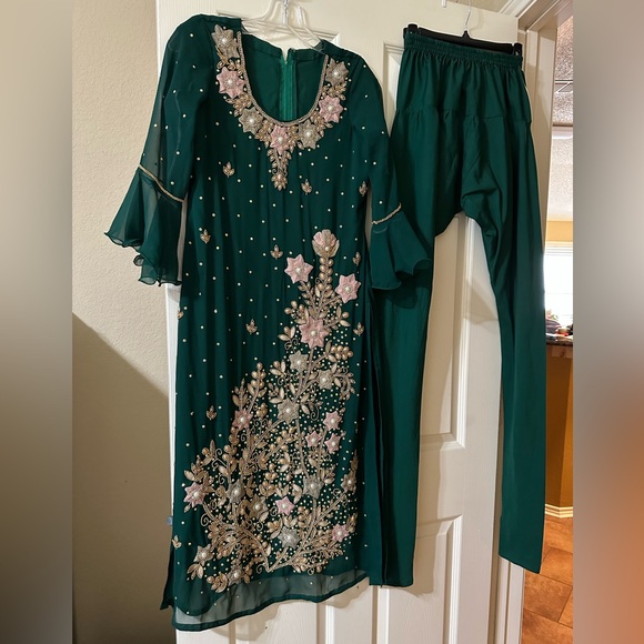 gorgeous 3 piece salowar kamiz suit - Picture 1 of 11